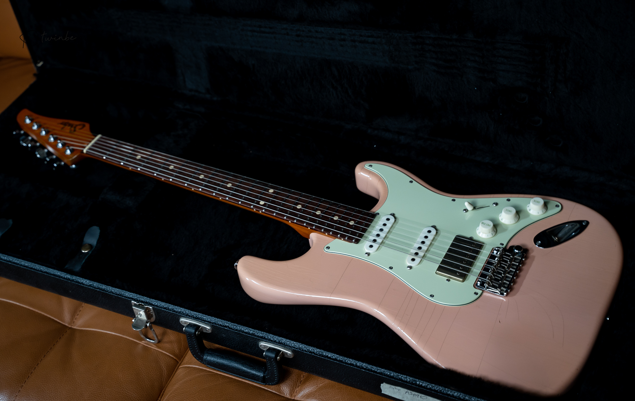Suhr Mateus Asato Signature Series Classic Antique Shell Pink - Image 8