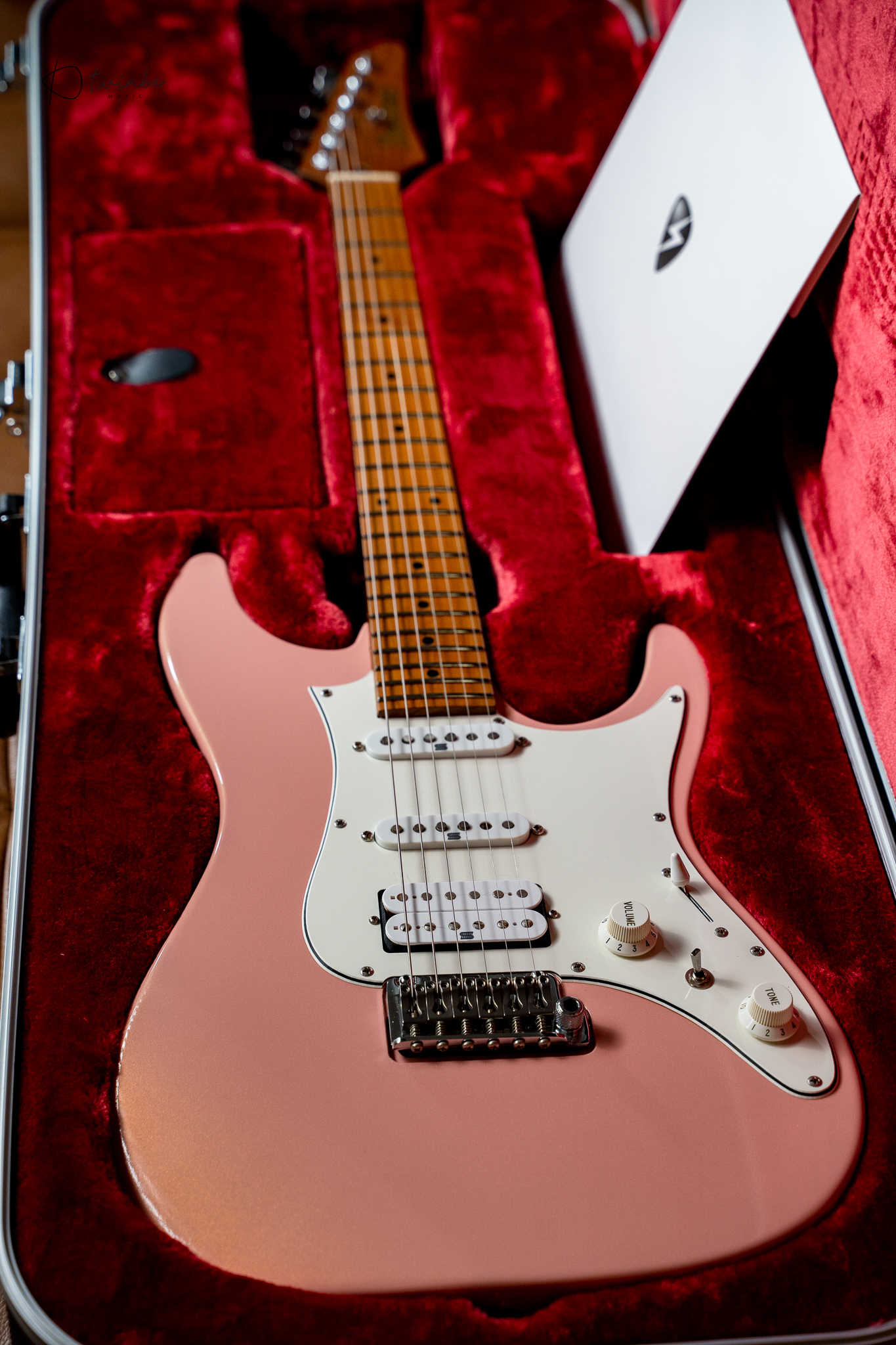 Ibanez Prestige AZ2204 - Image 7