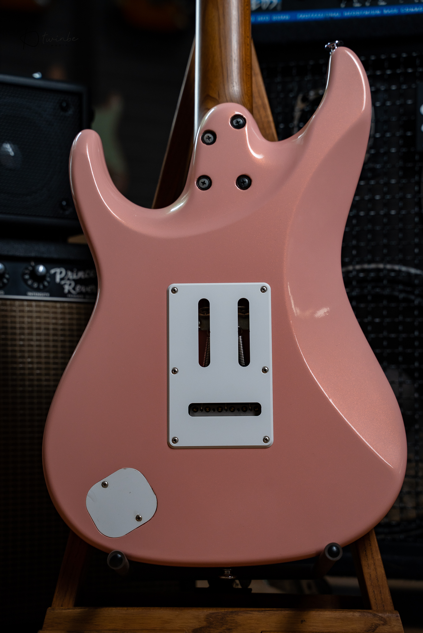 Ibanez Prestige AZ2204 - Image 5