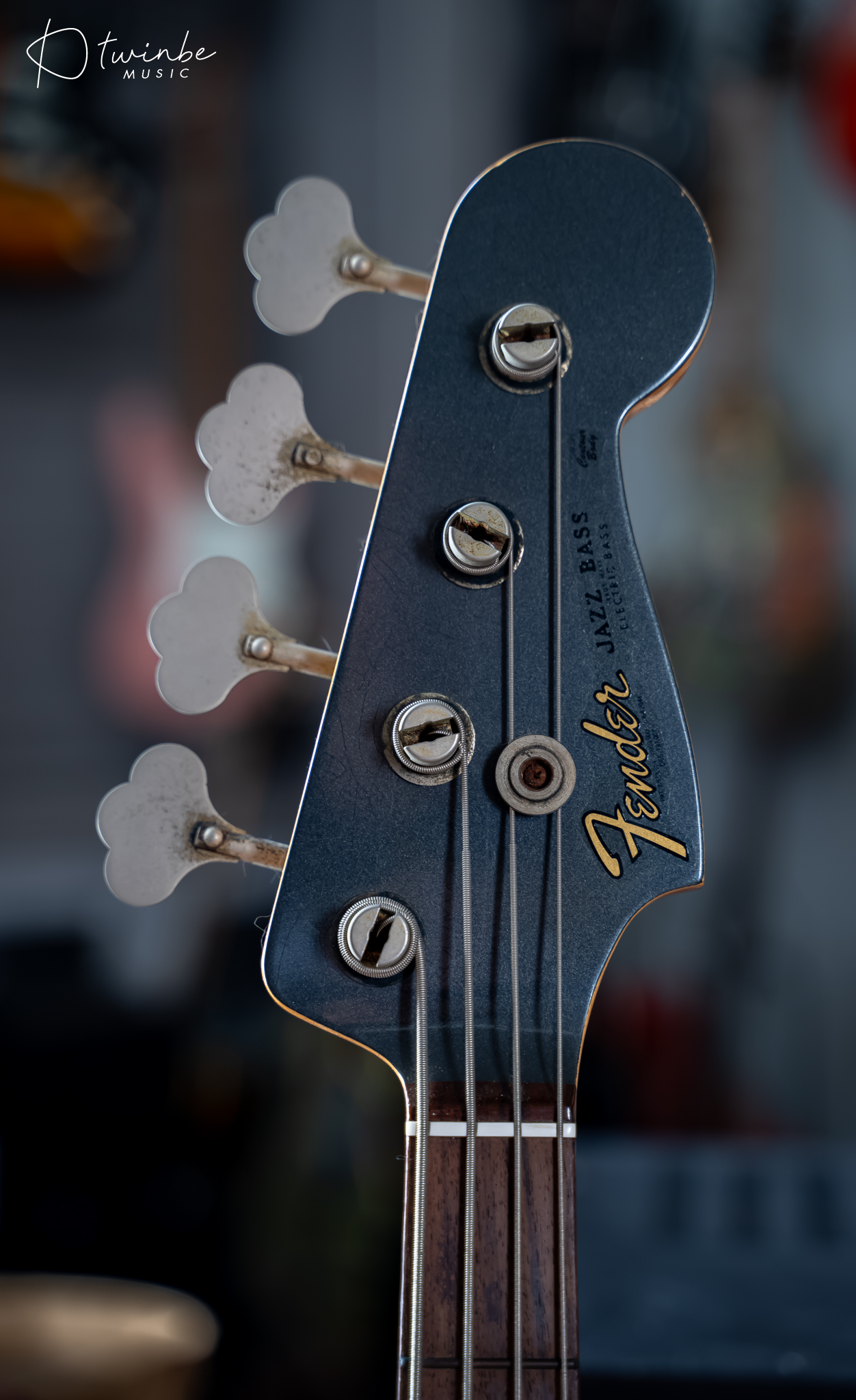 Fender Custom Shop ’60 Jazz Bass Relic Charcoal Frost Metallic - Image 4