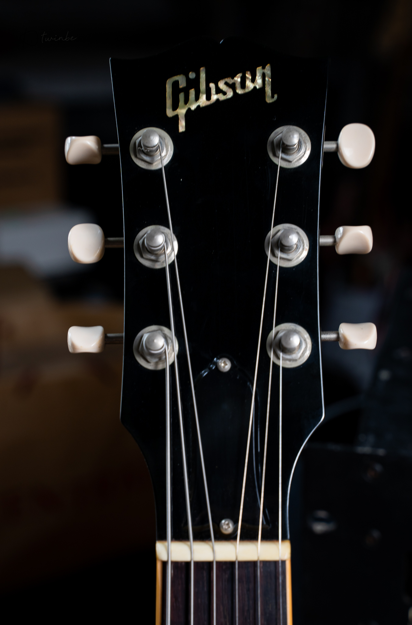 2017 Gibson Memphis ES-330 in Sunburst - Image 2