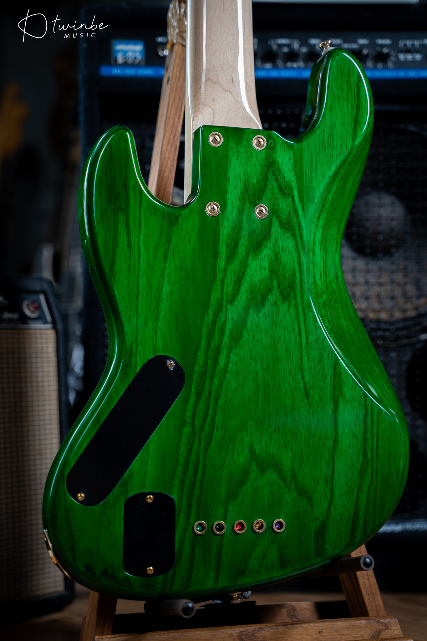 Bassmods Fred Hammond Signature Green Burl 5 Strings Bass - Image 9