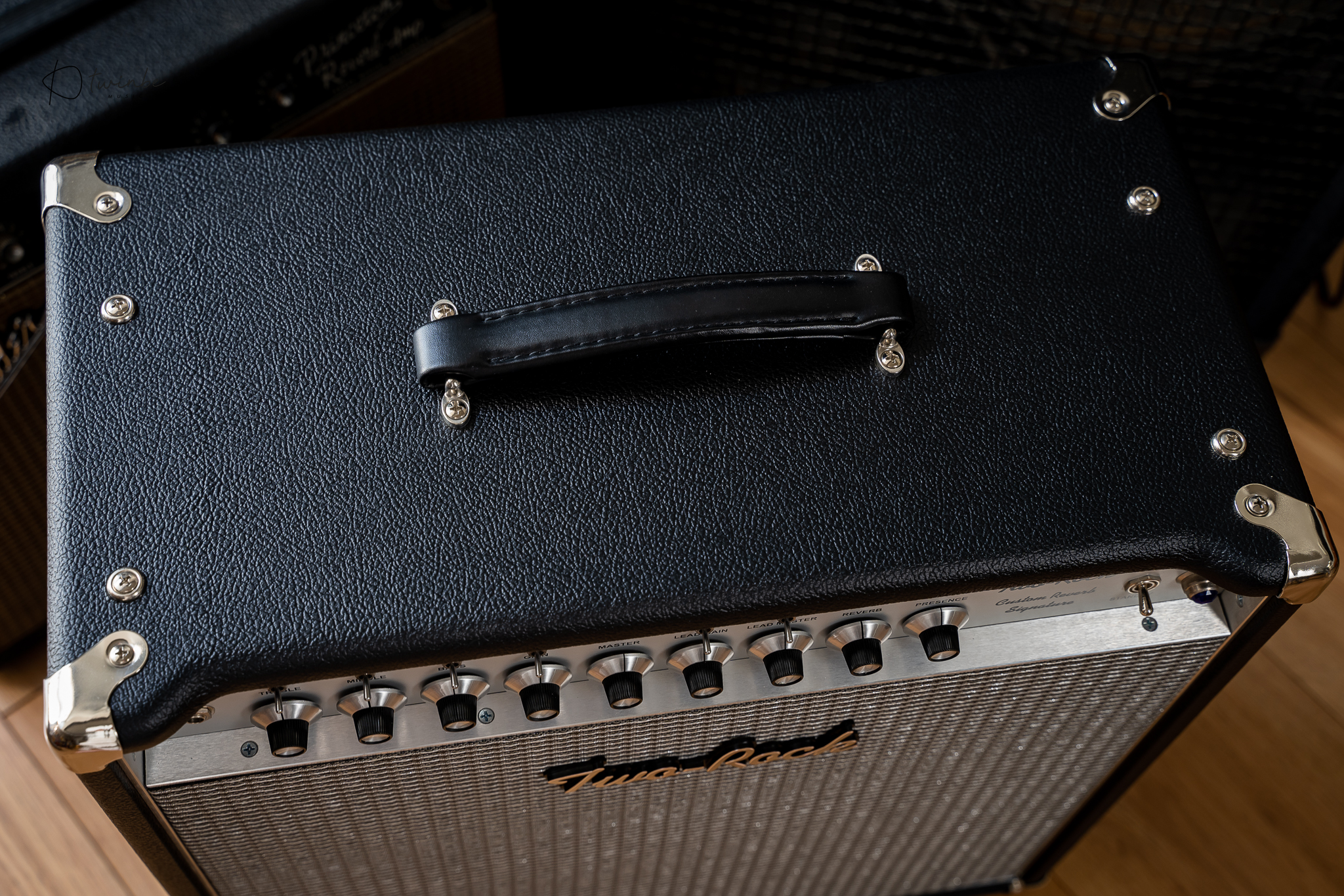 Two rock Custom Reverb Signature V1 - Image 4