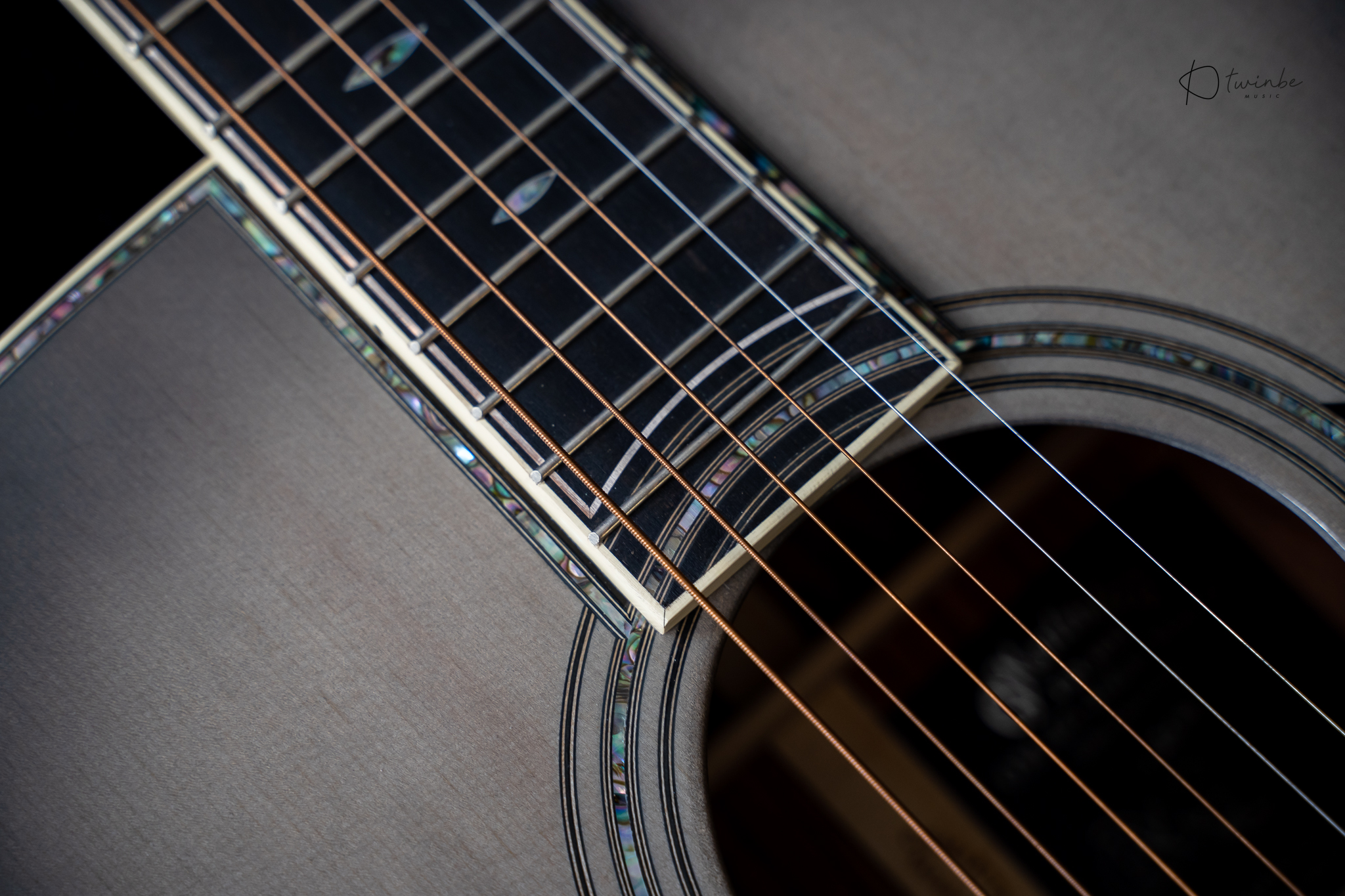 Martin OM-45 John Mayer Platinum Anniversary Limited Edition - Image 4