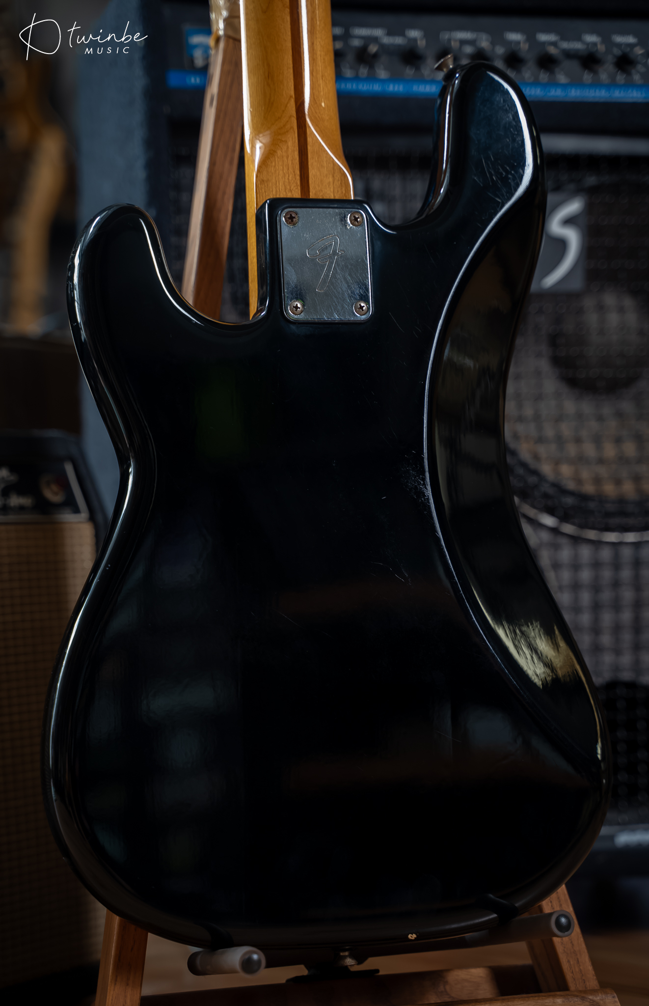 Vintage 1983 All Original Fender Precision Bass - Image 7