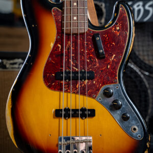 FENDER CUSTOM SHOP 1964 JAZZ BASS RELIC