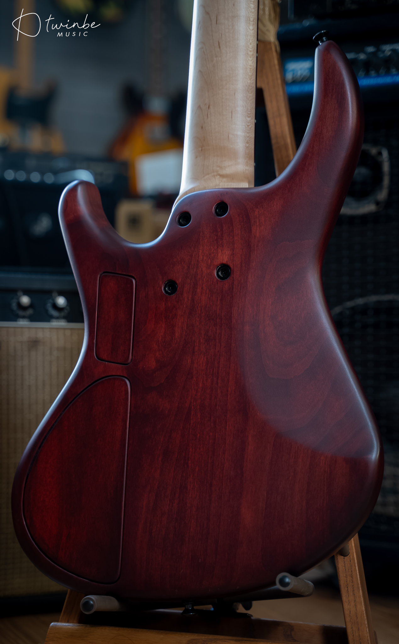 MTD USA Saratoga 5 Bass Strings Red Burst - Image 9