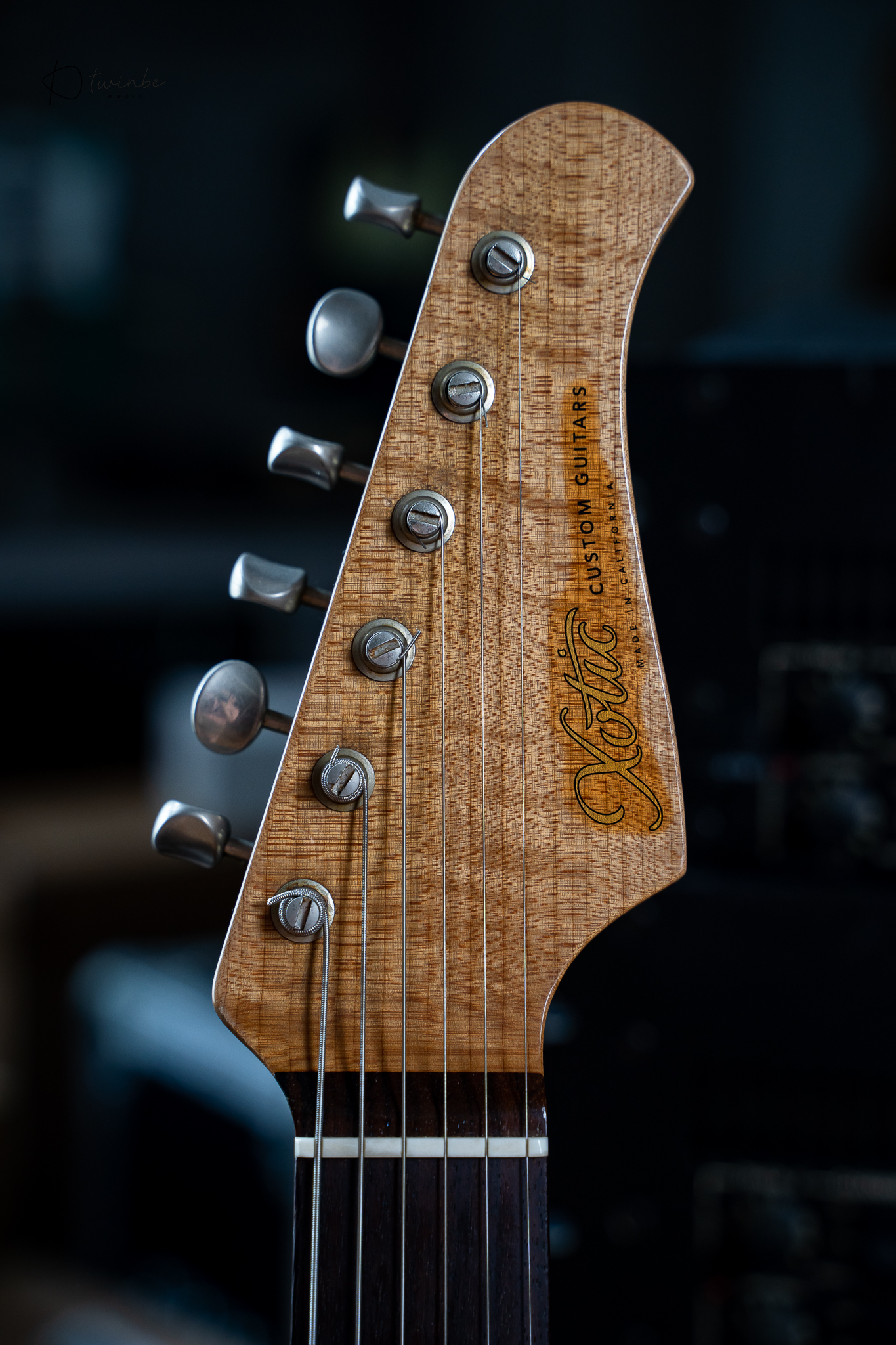 Xotic XSC-1 Super Heavy Relic 3 Tone Sunburst - Image 2
