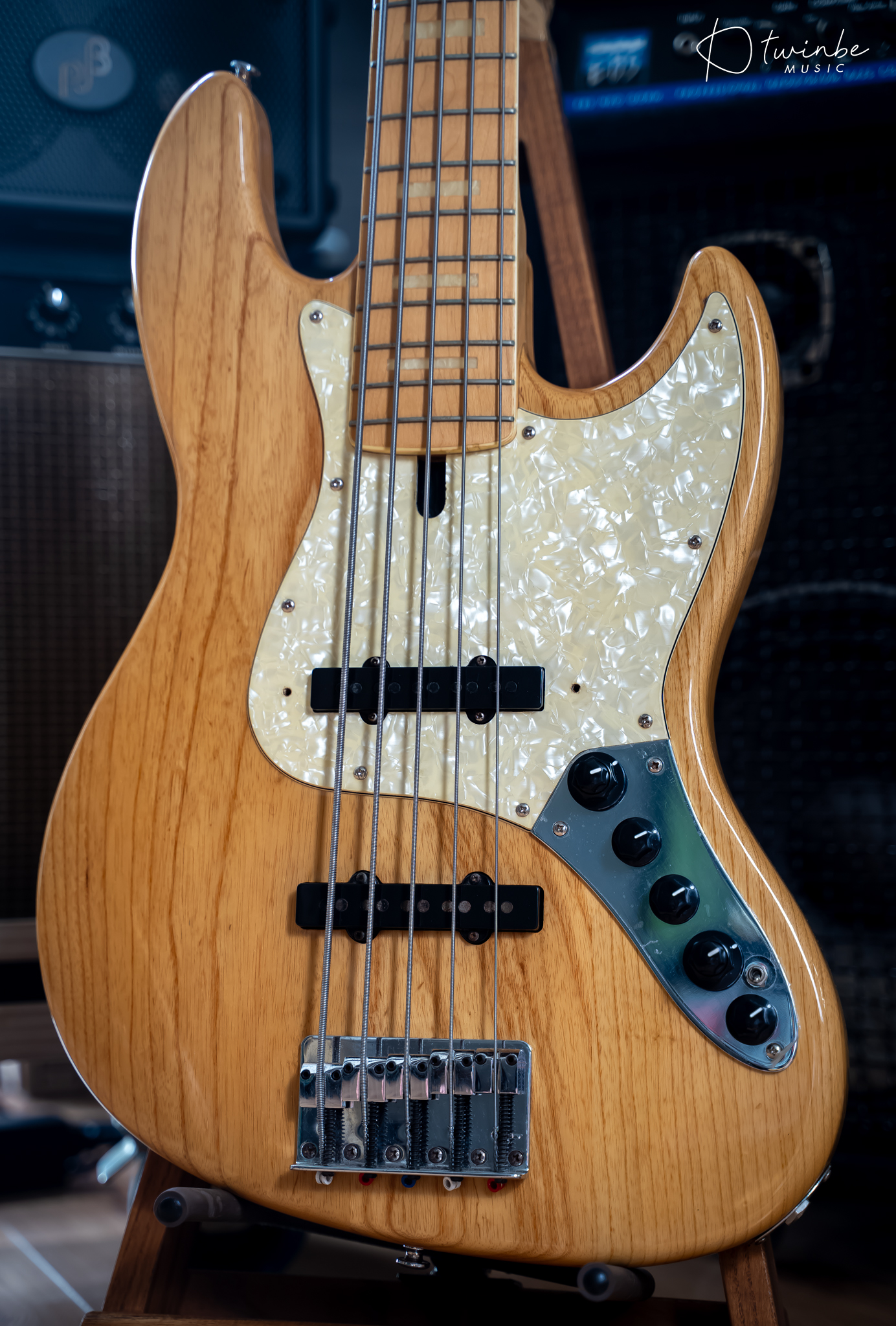 Sire Marcus Miller V7 Vintage MAPLE-ASH 5 string - Image 6