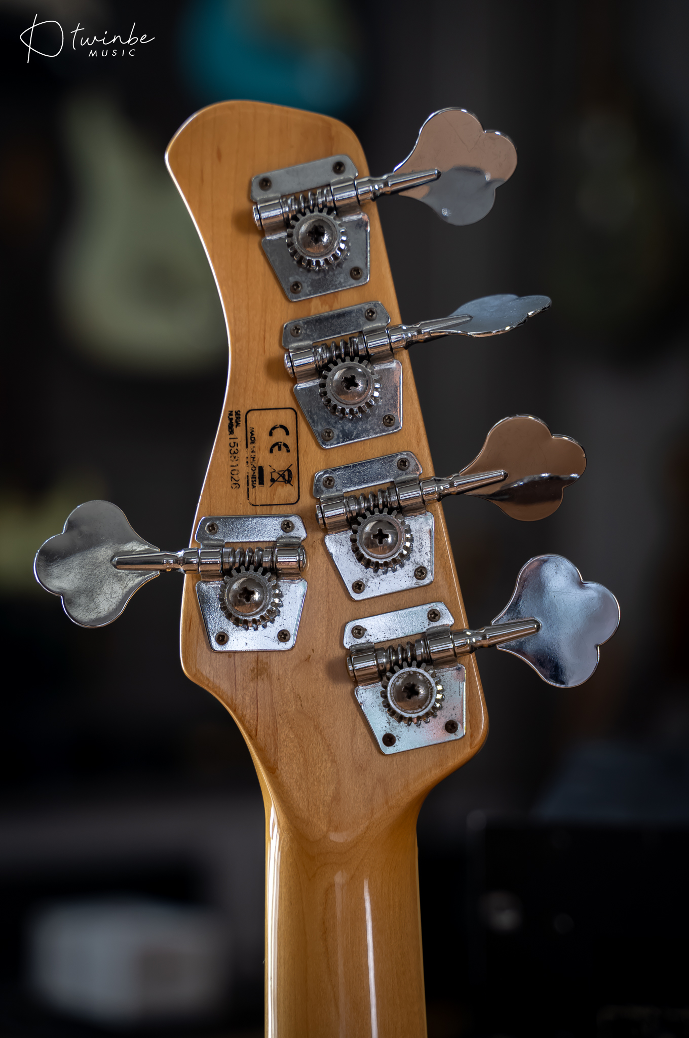 Sire Marcus Miller V7 Vintage MAPLE-ASH 5 string - Image 8